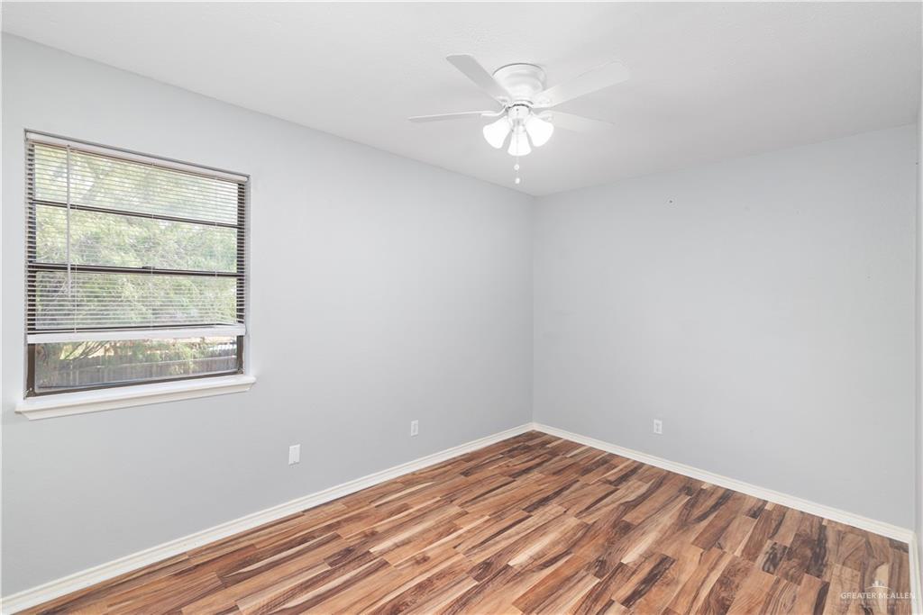 1712 Oaks Road Edinburg, TX 78539 - Photo 13 of 26 Gallery Image 13