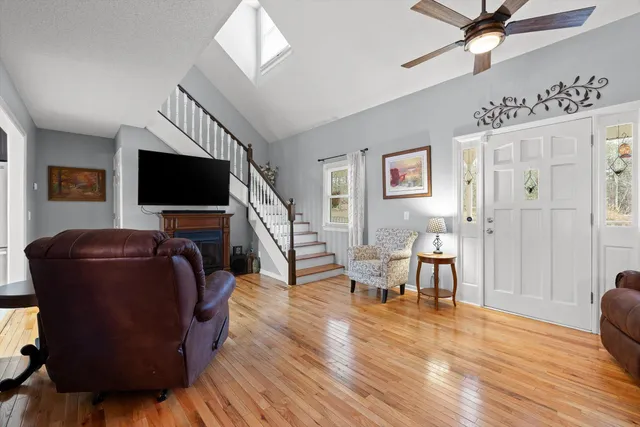 $430,000 | 500 Majesty Road, Soddy Daisy, TN 37379