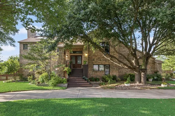$620,000 | 310 James Drive, Heath, TX 75032