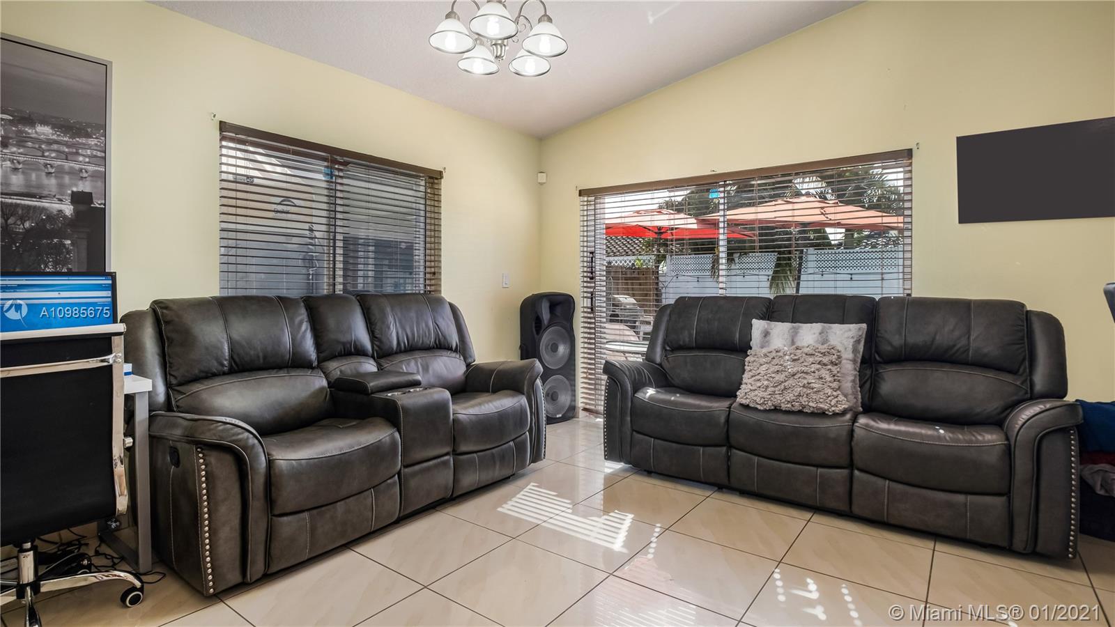 14564 Southwest 113th Street Miami, FL 33186 - Photo 8 of 25