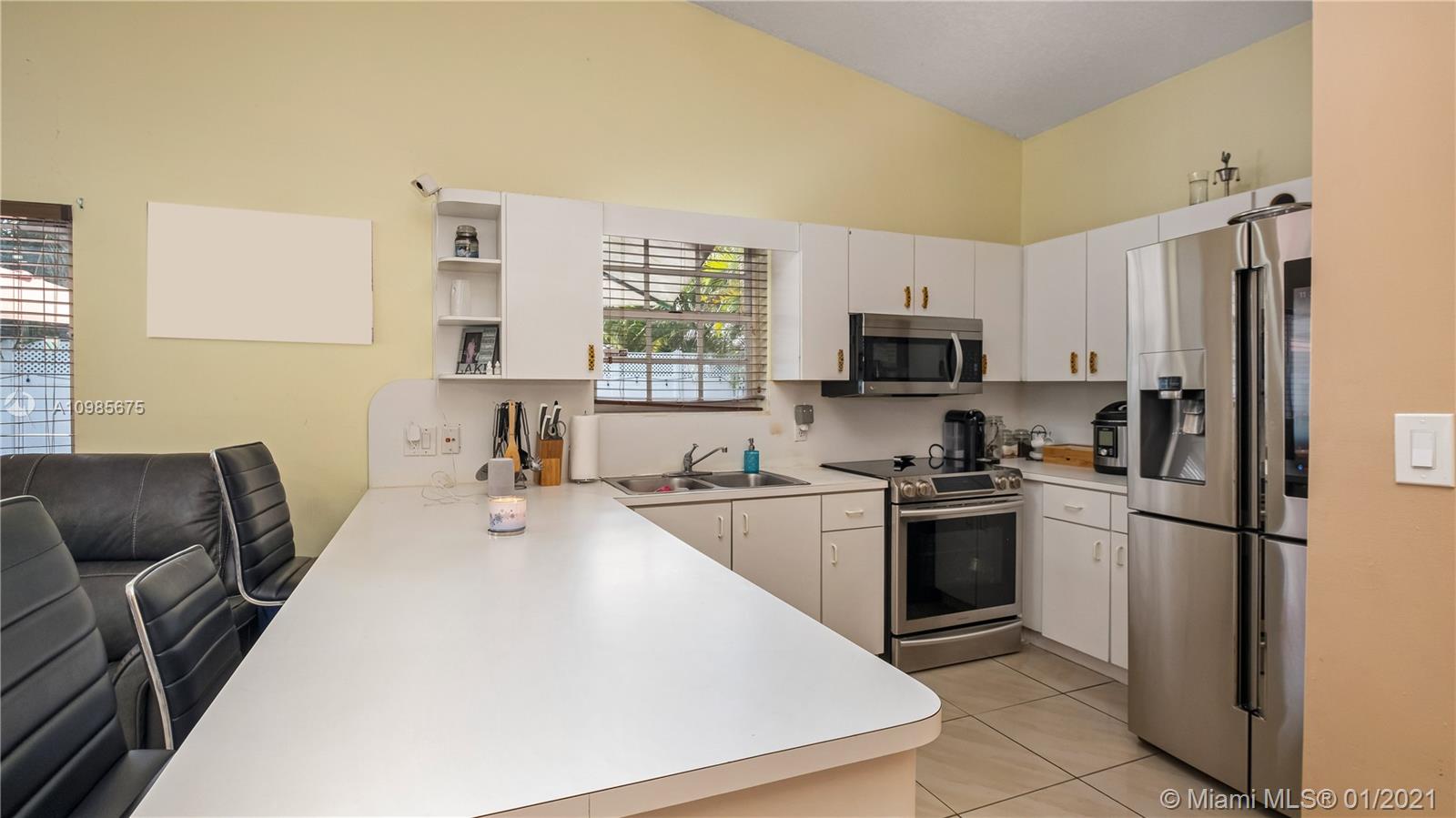 14564 Southwest 113th Street Miami, FL 33186 - Photo 10 of 25