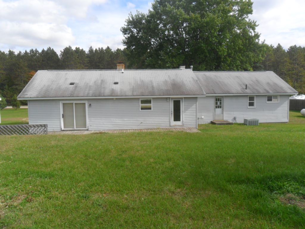 9746 South 13 Road Cadillac, MI 49601 - Photo 18 of 18 1807622-17.JPG