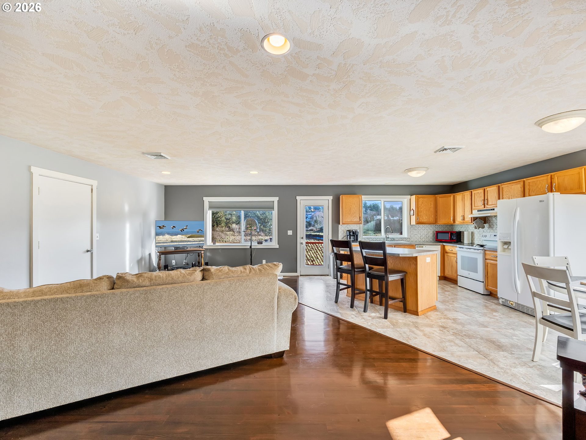 1255 Ave East Seaside, OR 97138 - Photo 2 of 40