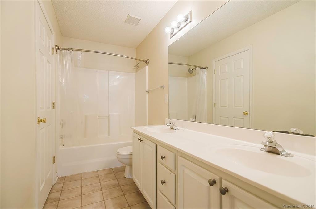 8352 Rudolph Road, Unit 8352 Charlotte, NC 28216 - Photo 7 of 23