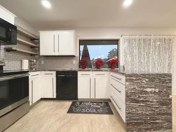 $3,250 | 1914 East Spring Valley Road, Richardson, TX 75081