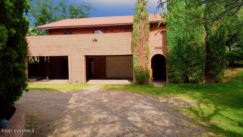 4240 East Waldron Road Rimrock, AZ 86335 - Photo 31 of 34 Covered parking in front of garage