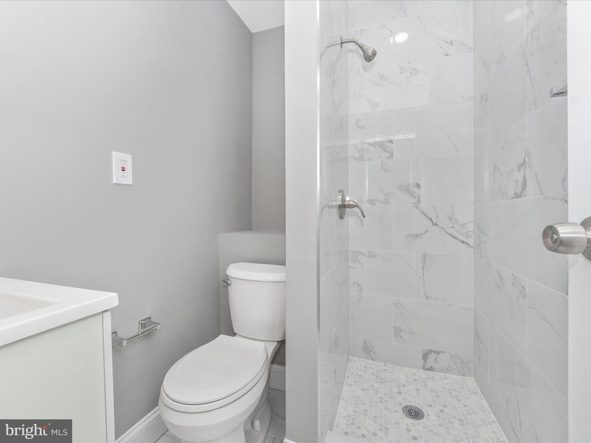 1402 Ray Road Hyattsville, MD 20782 - Photo 24 of 51 Bathroom 2