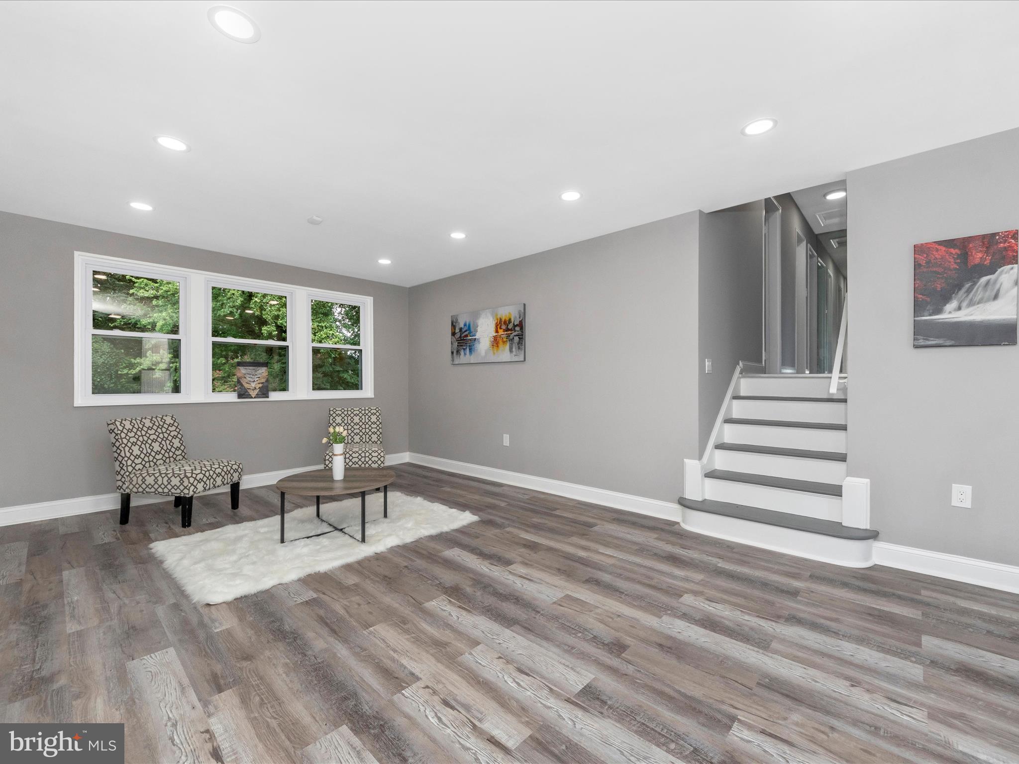 1402 Ray Road Hyattsville, MD 20782 - Photo 7 of 51 Living Room