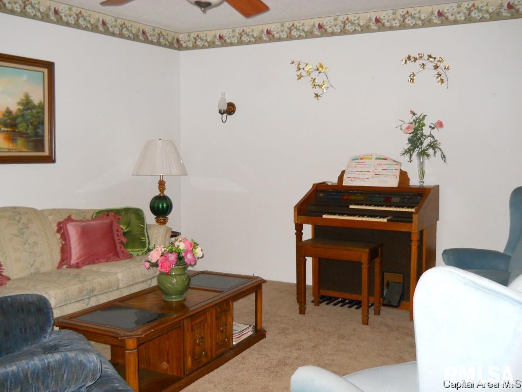 5330 South 2nd Street Springfield, IL 62703 - Photo 3 of 11