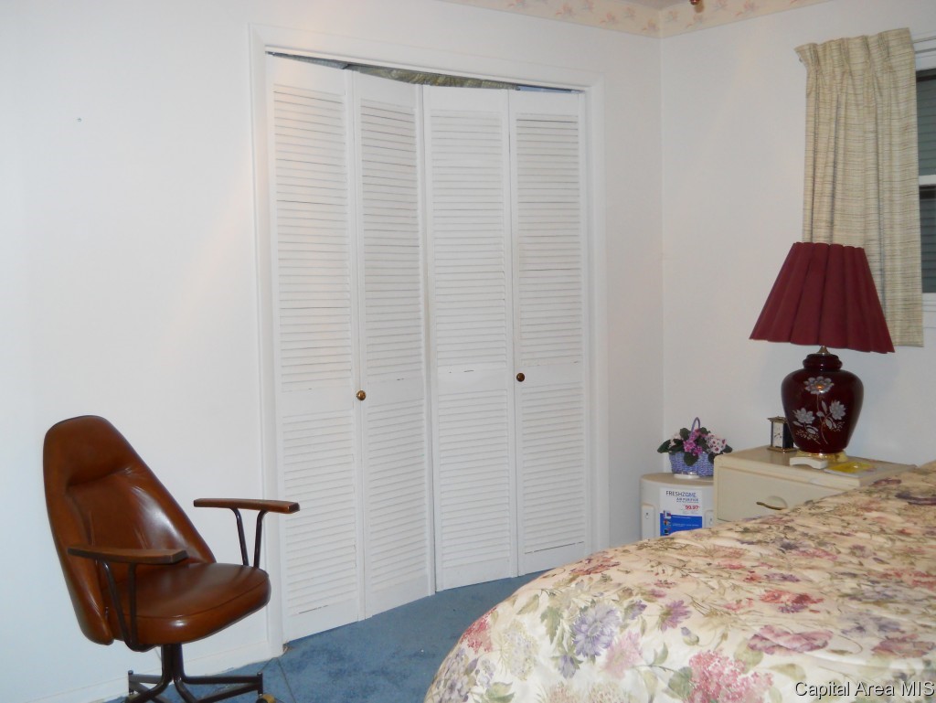 5330 South 2nd Street Springfield, IL 62703 - Photo 5 of 11
