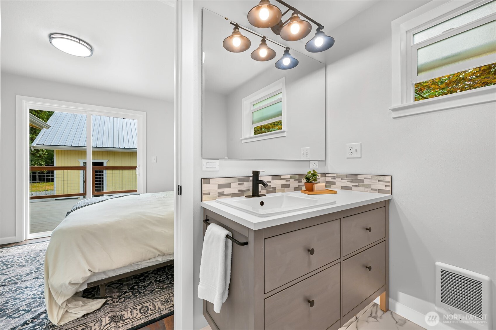 5594 Sand Road Bellingham, WA 98226 - Photo 21 of 37 Gallery Image 21