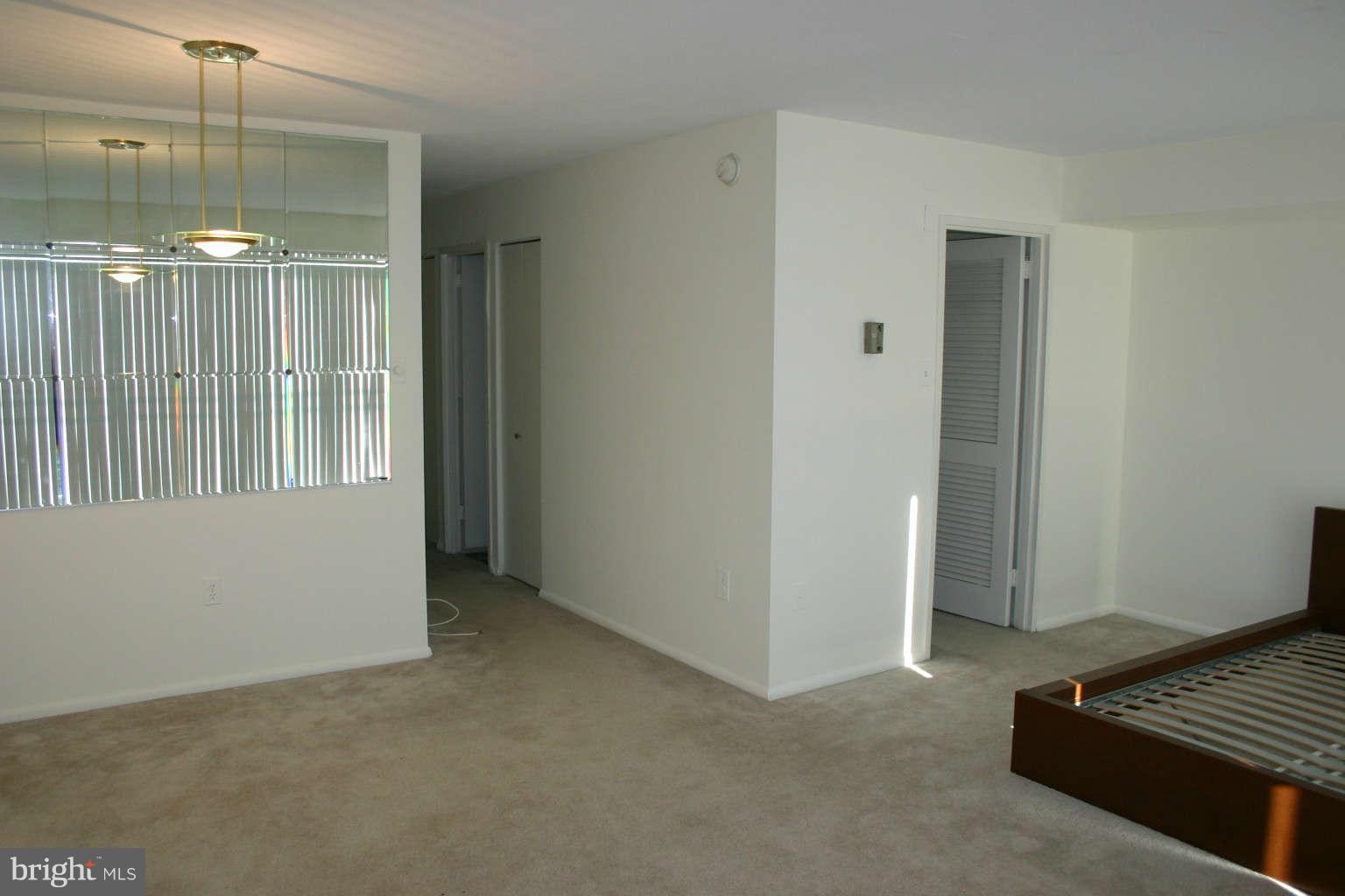 700 7th Street Southwest, Unit 423 Washington, DC 20024 - Photo 6 of 20 Dining Room