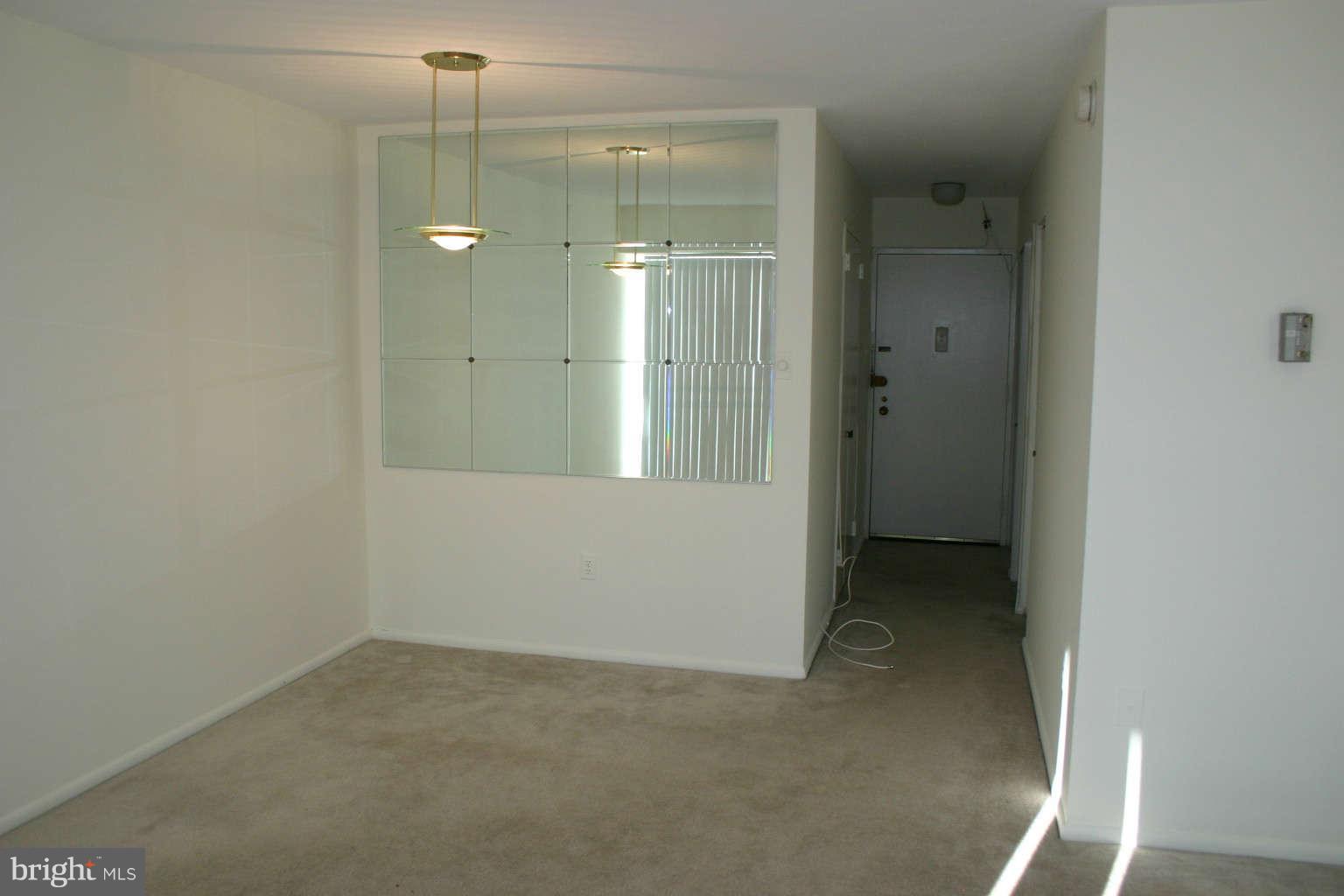 700 7th Street Southwest, Unit 423 Washington, DC 20024 - Photo 10 of 20 Dining Room