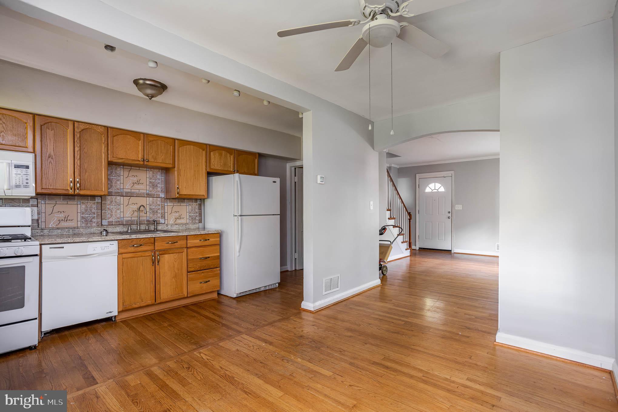 8364 Hillendale Road Parkville, MD 21234 - Photo 12 of 26