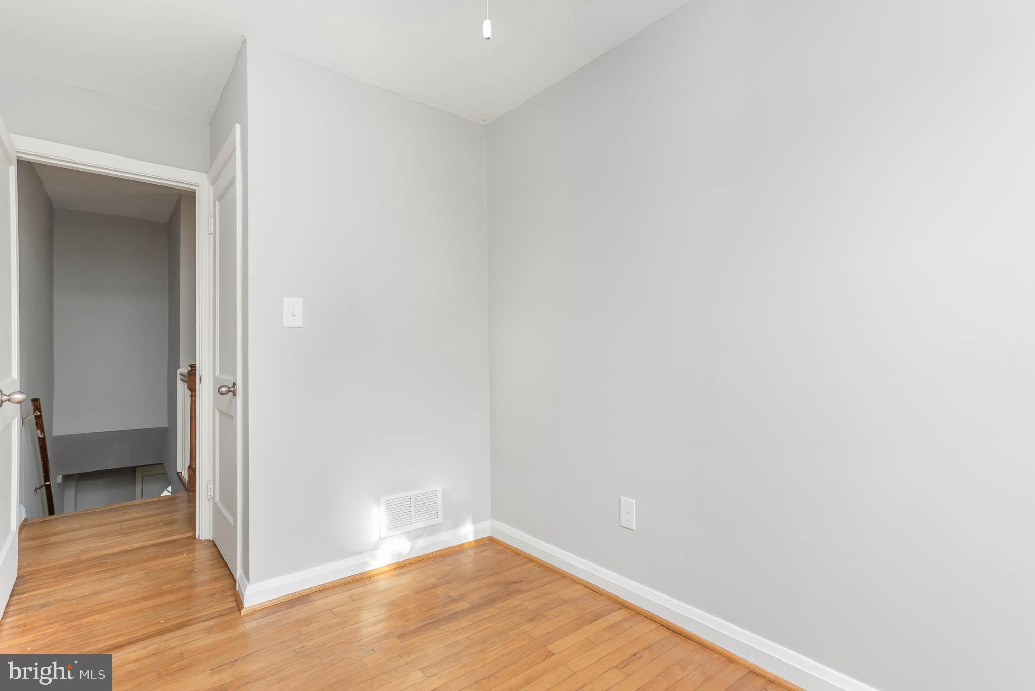 8364 Hillendale Road Parkville, MD 21234 - Photo 22 of 26