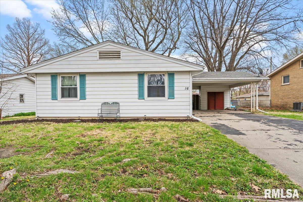 16 Marian Lane Springfield, IL 62704 - Photo 2 of 30