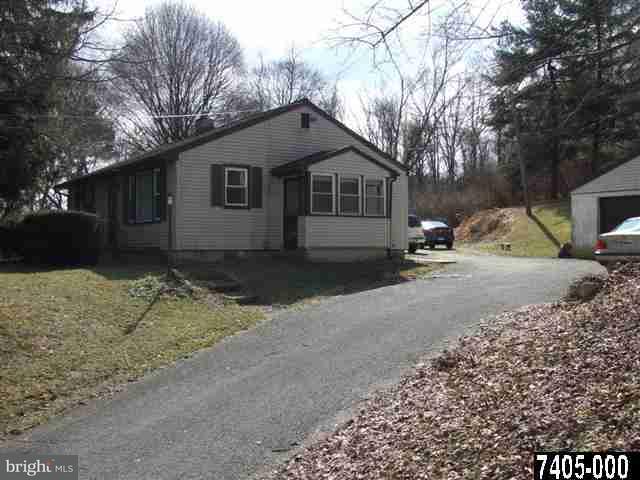 271 Hess Farm Road York, PA 17403 - Photo 1 of 9 Gallery Image 1