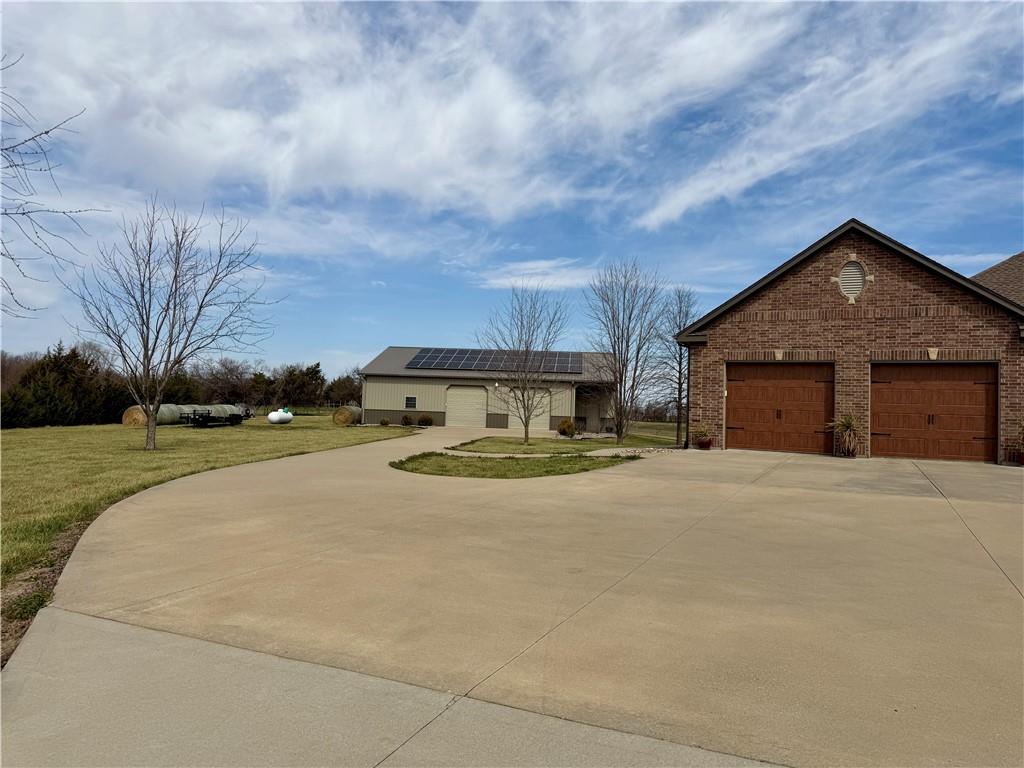 15006 Leavenworth Road Basehor, KS 66007 - Photo 11 of 12