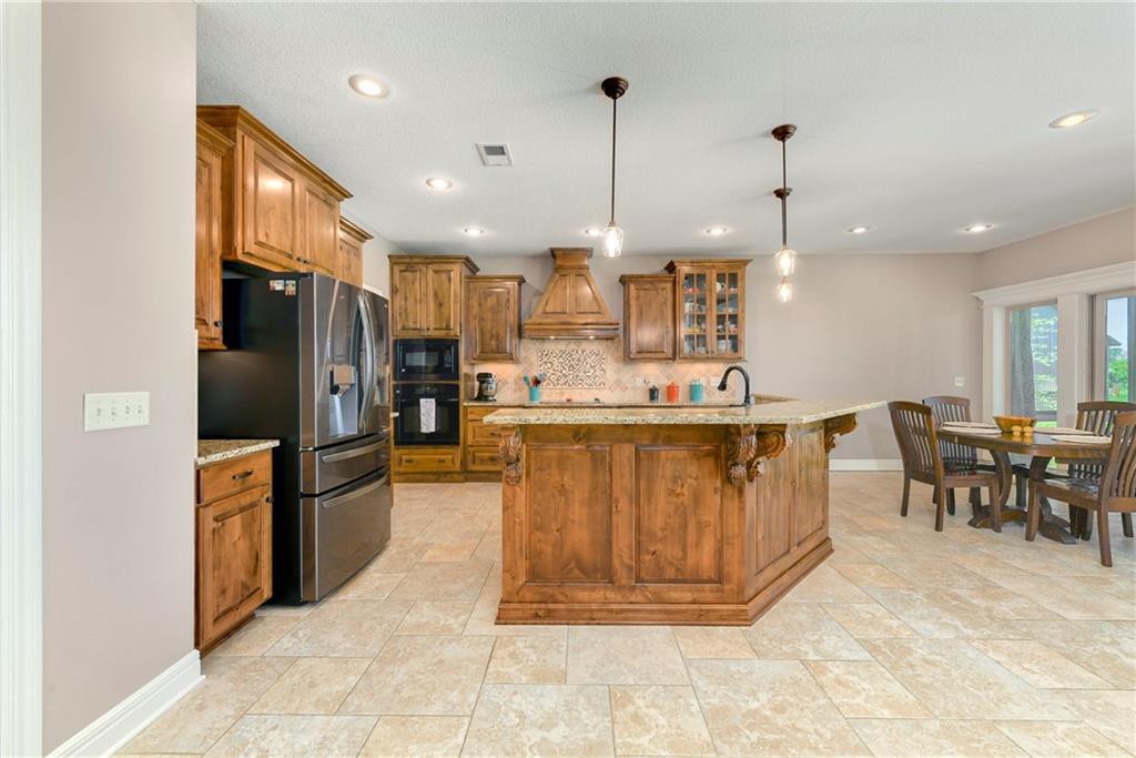 15006 Leavenworth Road Basehor, KS 66007 - Photo 22 of 63