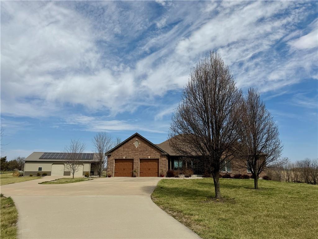 15006 Leavenworth Road Basehor, KS 66007 - Photo 3 of 12