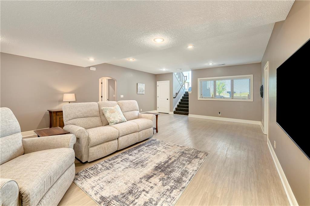 15006 Leavenworth Road Basehor, KS 66007 - Photo 49 of 63