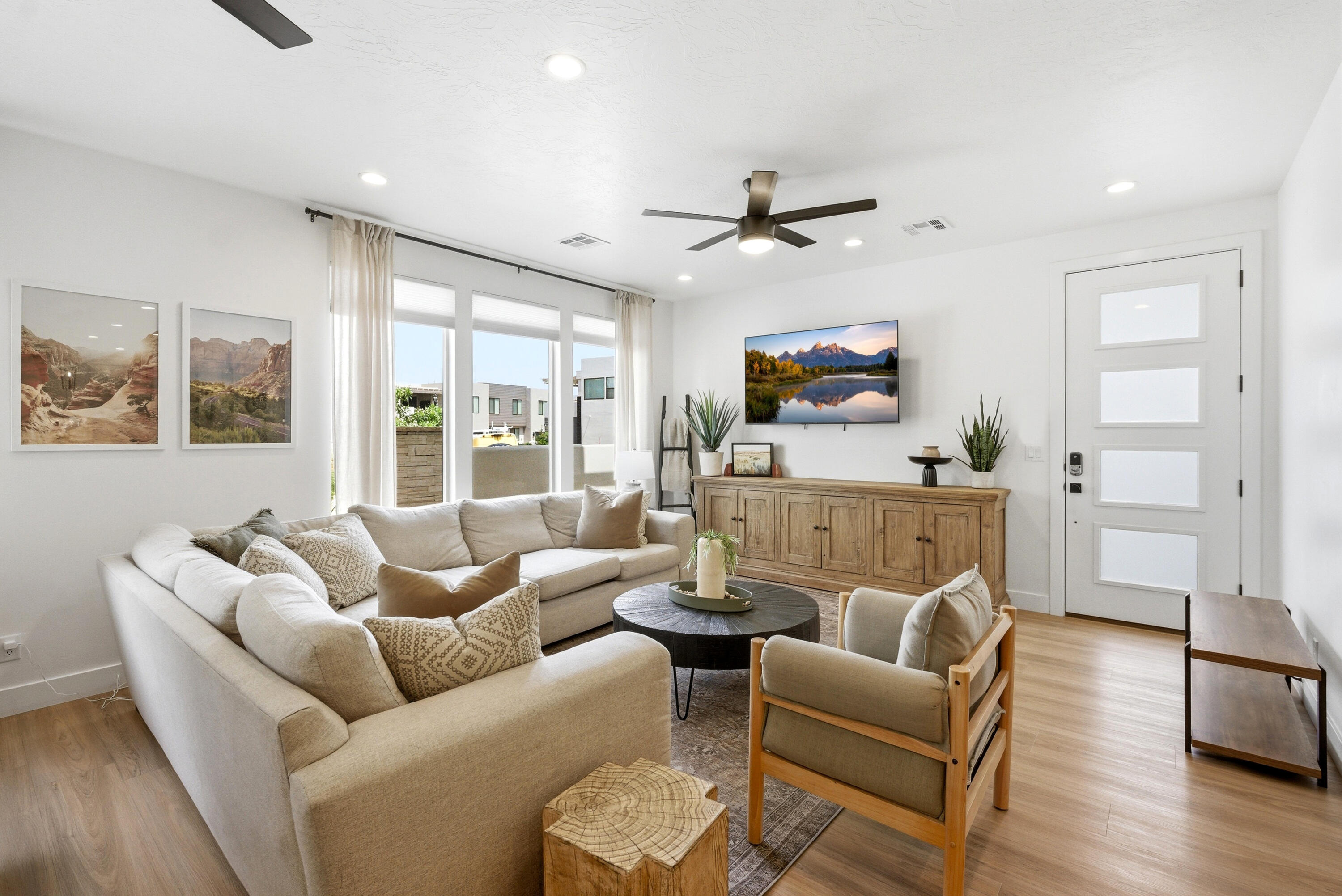 5456 Lula Bay Place St. George, UT 84790 - Photo 4 of 58 3