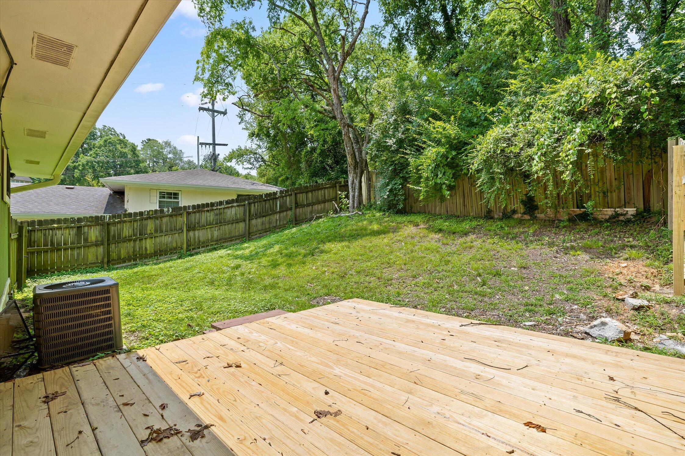 1703 Whiteoak Road Chattanooga, TN 37415 - Photo 16 of 54 06-1703 Whiteoak-28