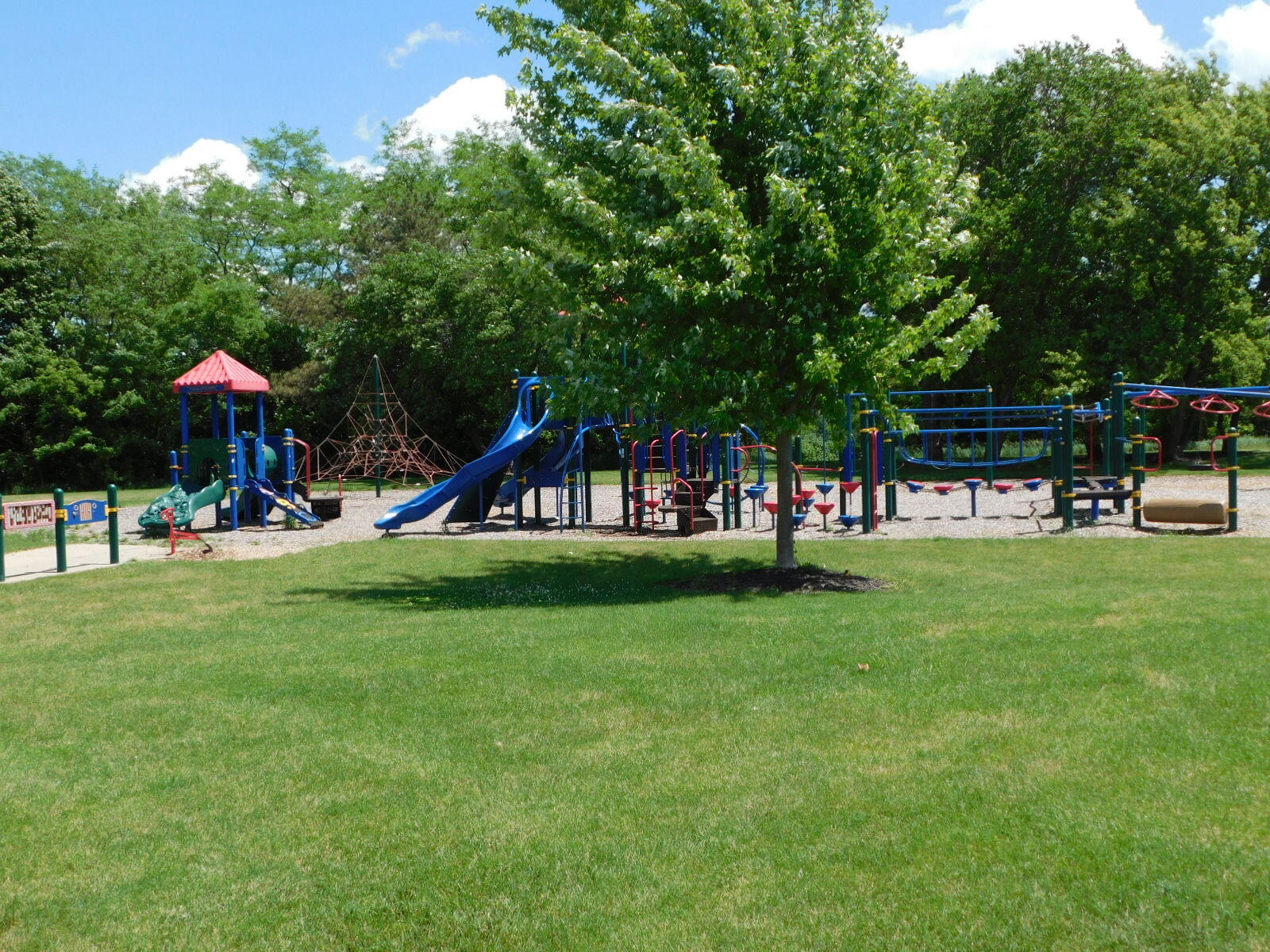 219 Muirfield Court North Prairie, WI 53153 - Photo 45 of 48 Broadlands Park offers a playground...