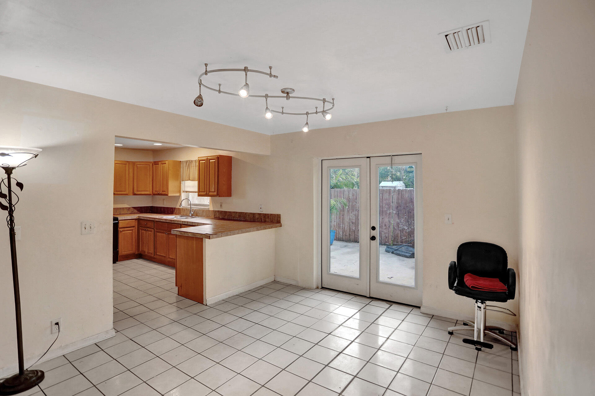 1158 West 24th Street Riviera Beach, FL 33404 - Photo 13 of 30 Dining Room