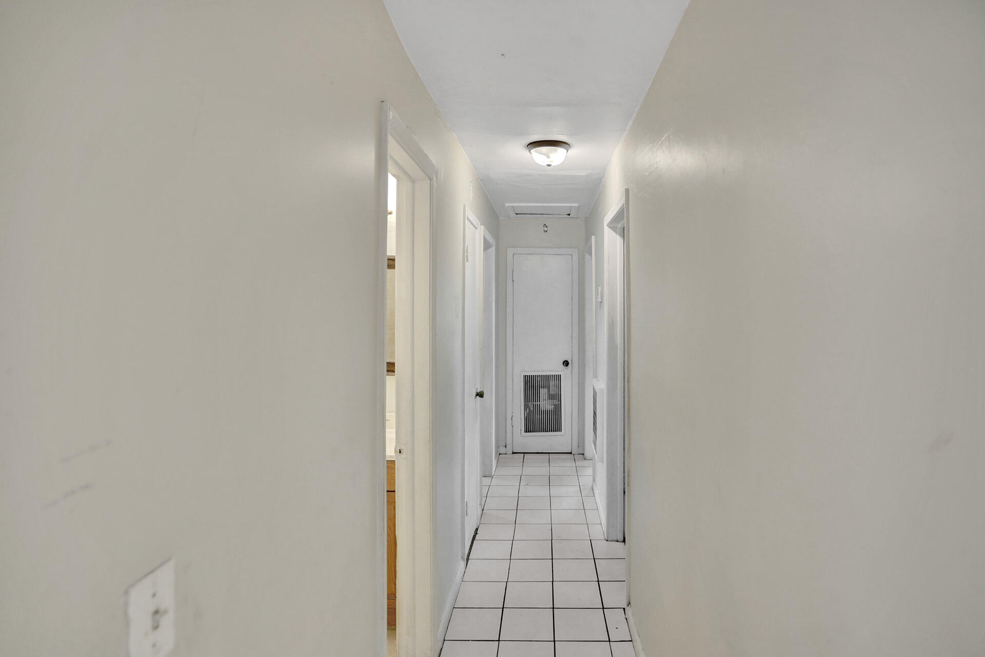 1158 West 24th Street Riviera Beach, FL 33404 - Photo 17 of 30 Bedroom Hall Way