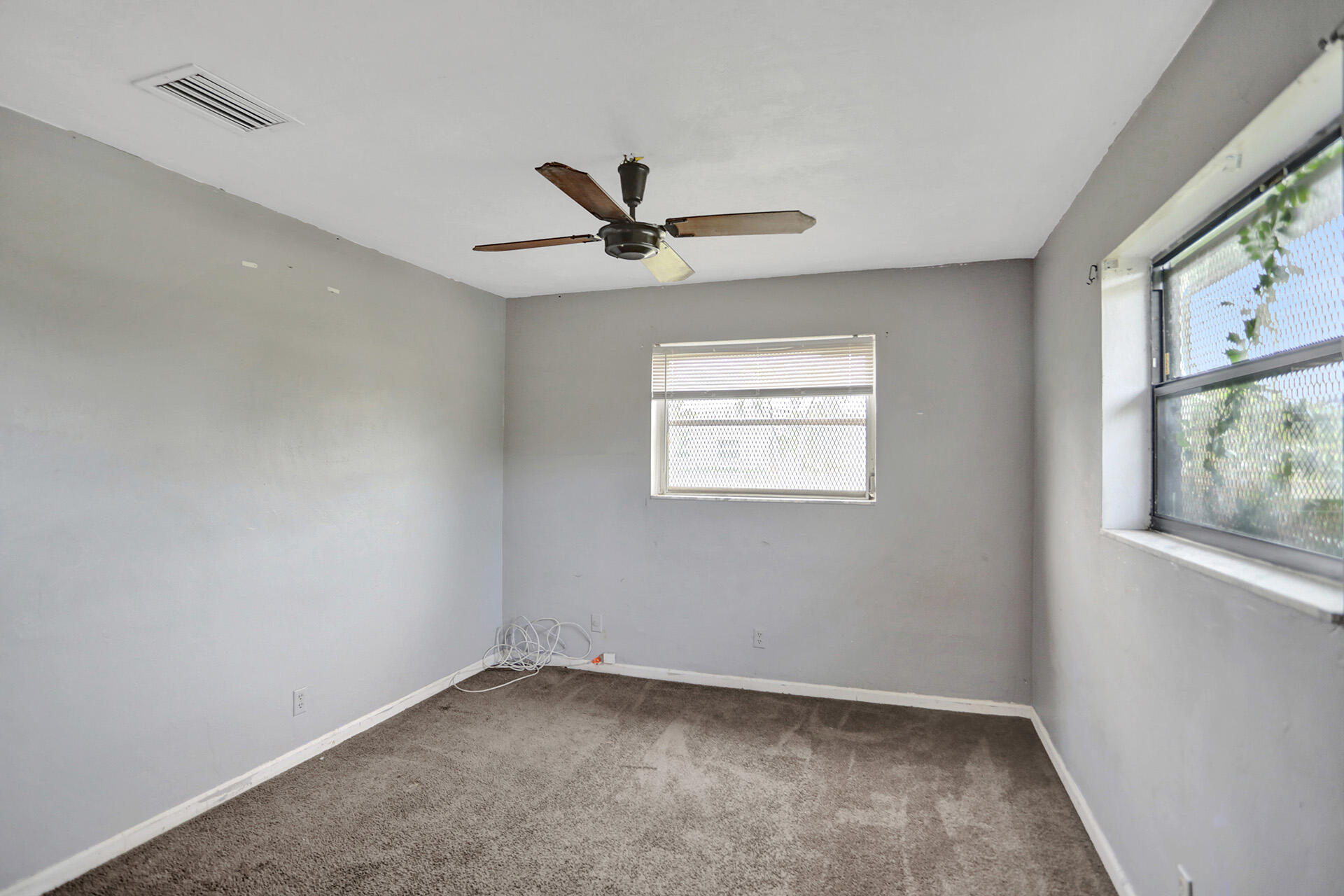1158 West 24th Street Riviera Beach, FL 33404 - Photo 21 of 30 Guest Bedroom 1