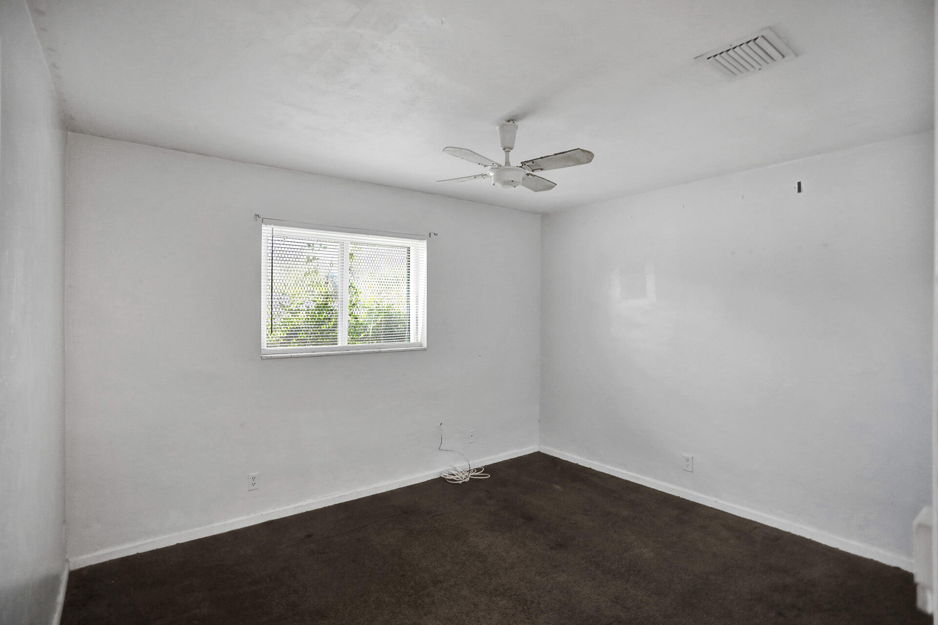 1158 West 24th Street Riviera Beach, FL 33404 - Photo 23 of 30 Guest Bedroom 2