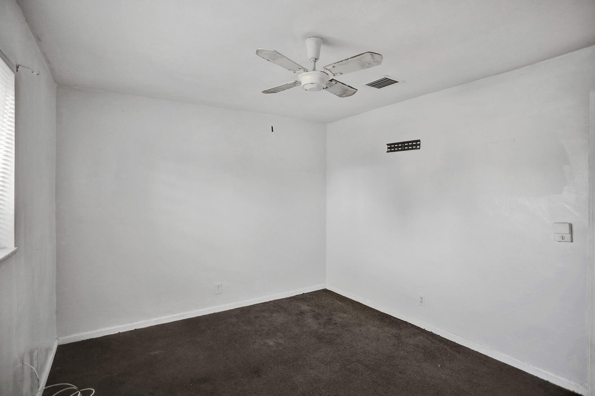 1158 West 24th Street Riviera Beach, FL 33404 - Photo 24 of 30 Guest Bedroom 2