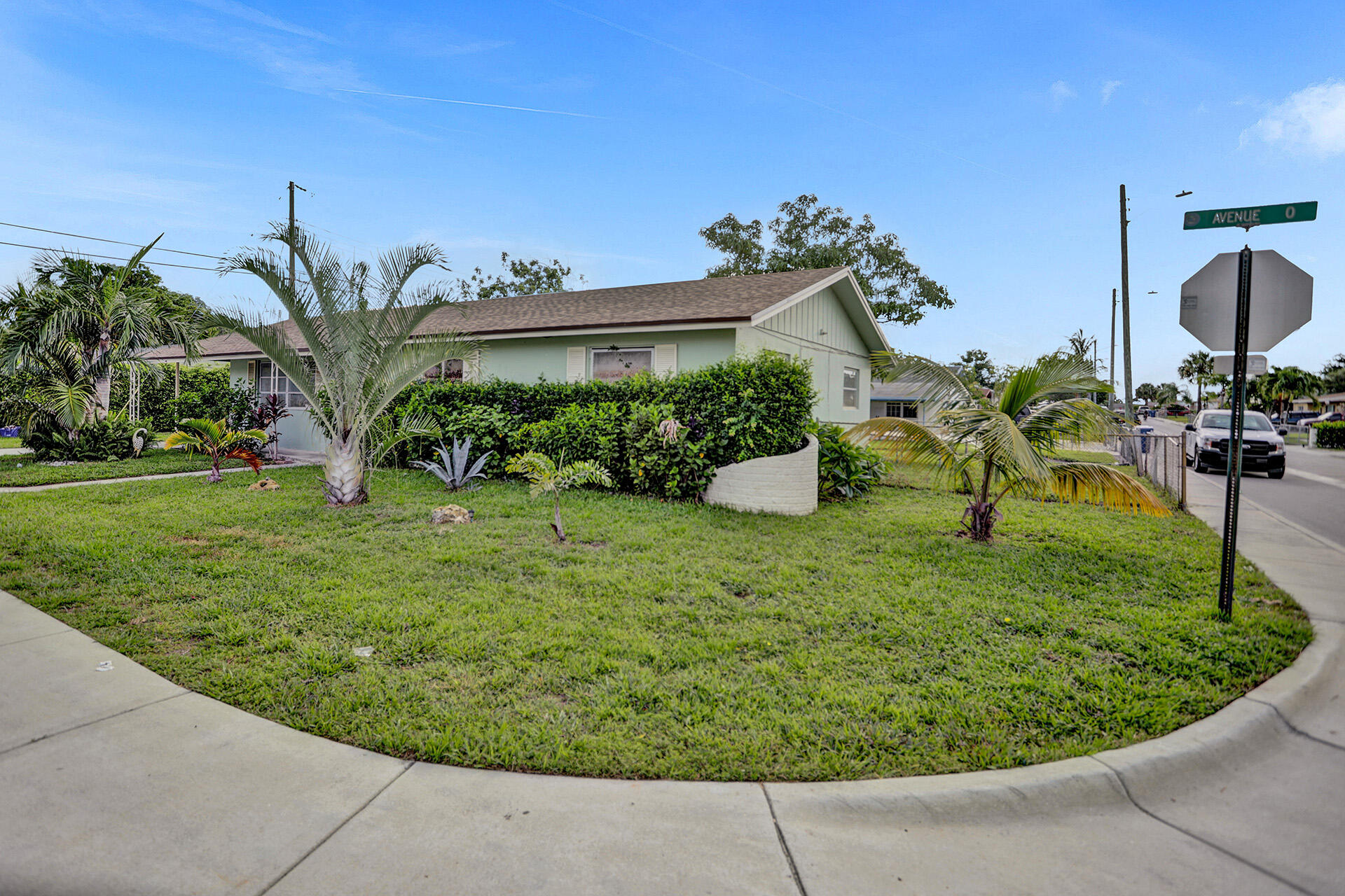 1158 West 24th Street Riviera Beach, FL 33404 - Photo 4 of 30 Corner Lot