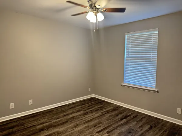 $1,095 | 423 Cook Drive, Unit A, Clarksville, TN 37042