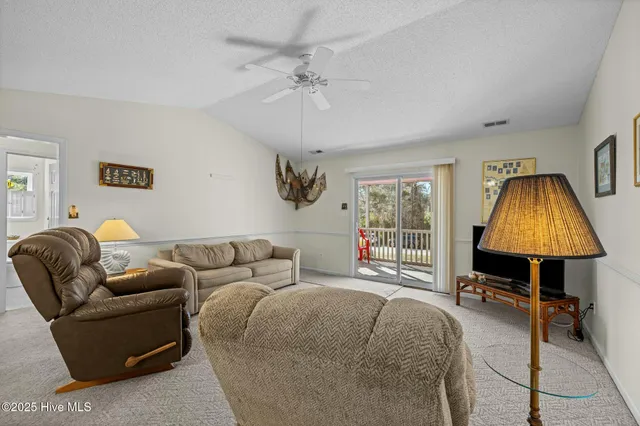 $625,000 | 402 Lee Avenue, Emerald Isle, NC 28594