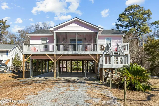 $625,000 | 402 Lee Avenue, Emerald Isle, NC 28594