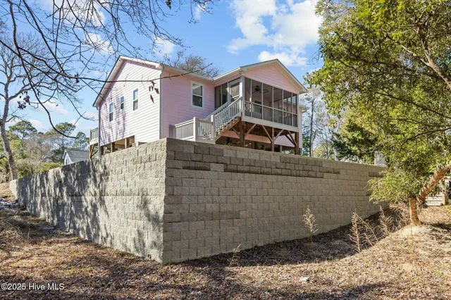 $625,000 | 402 Lee Avenue, Emerald Isle, NC 28594