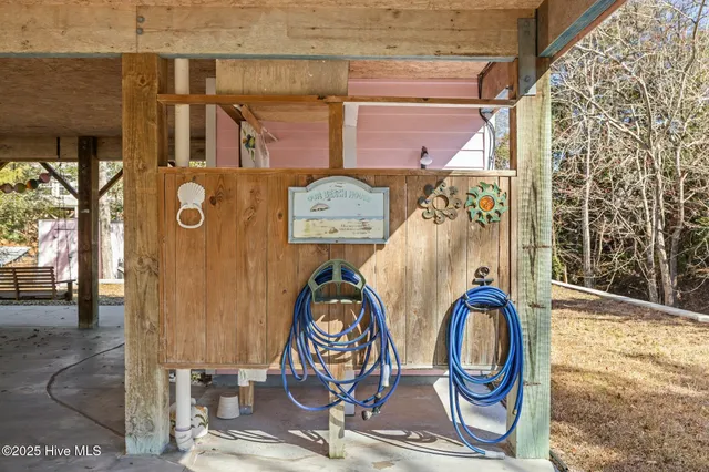 $625,000 | 402 Lee Avenue, Emerald Isle, NC 28594