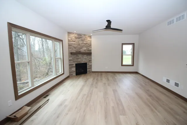 $683,900 | 725 Brookview Court, Caledonia, WI 53402