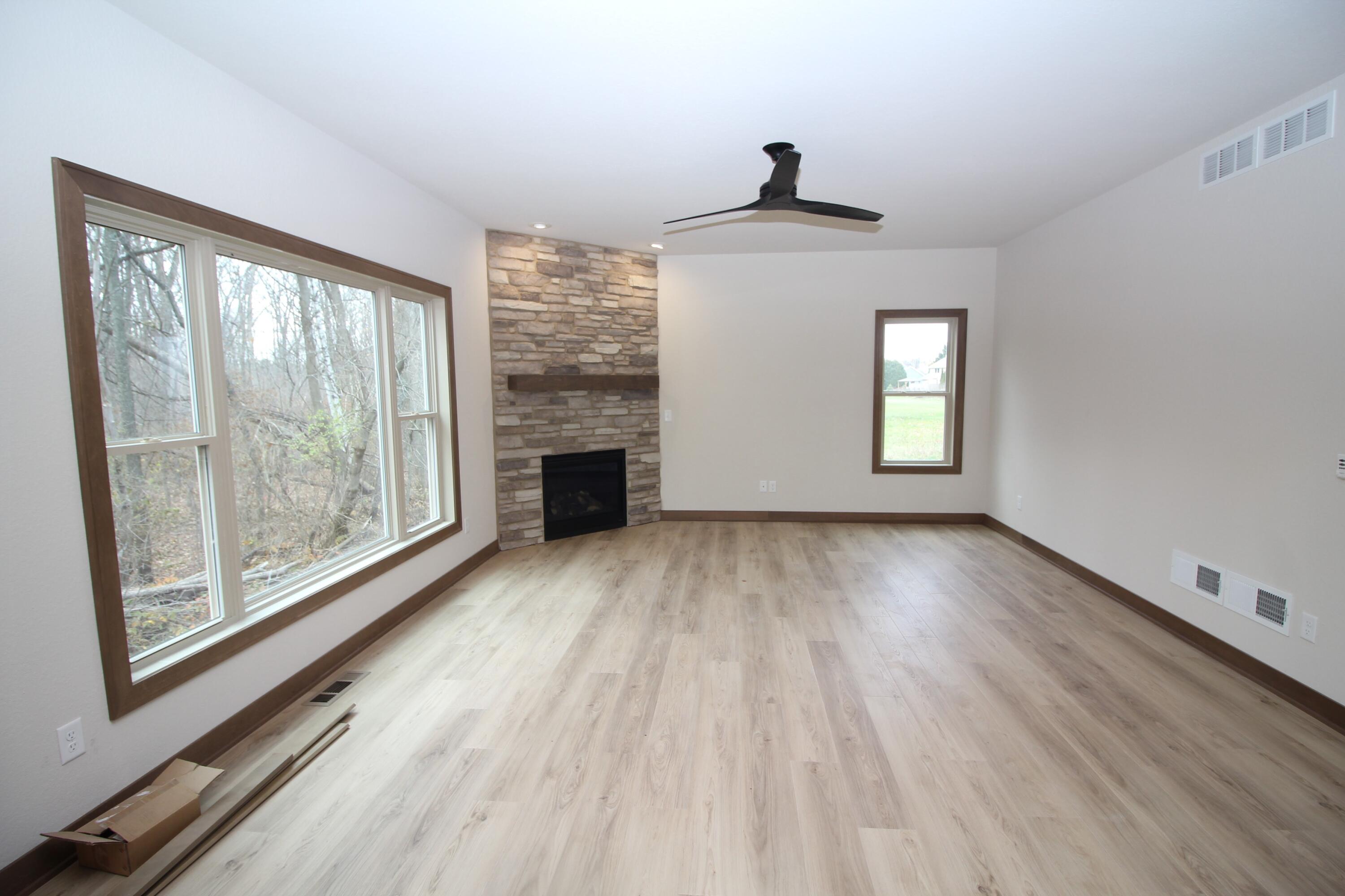 725 Brookview Court Caledonia, WI 53402 - Photo 15 of 29 Bay 12