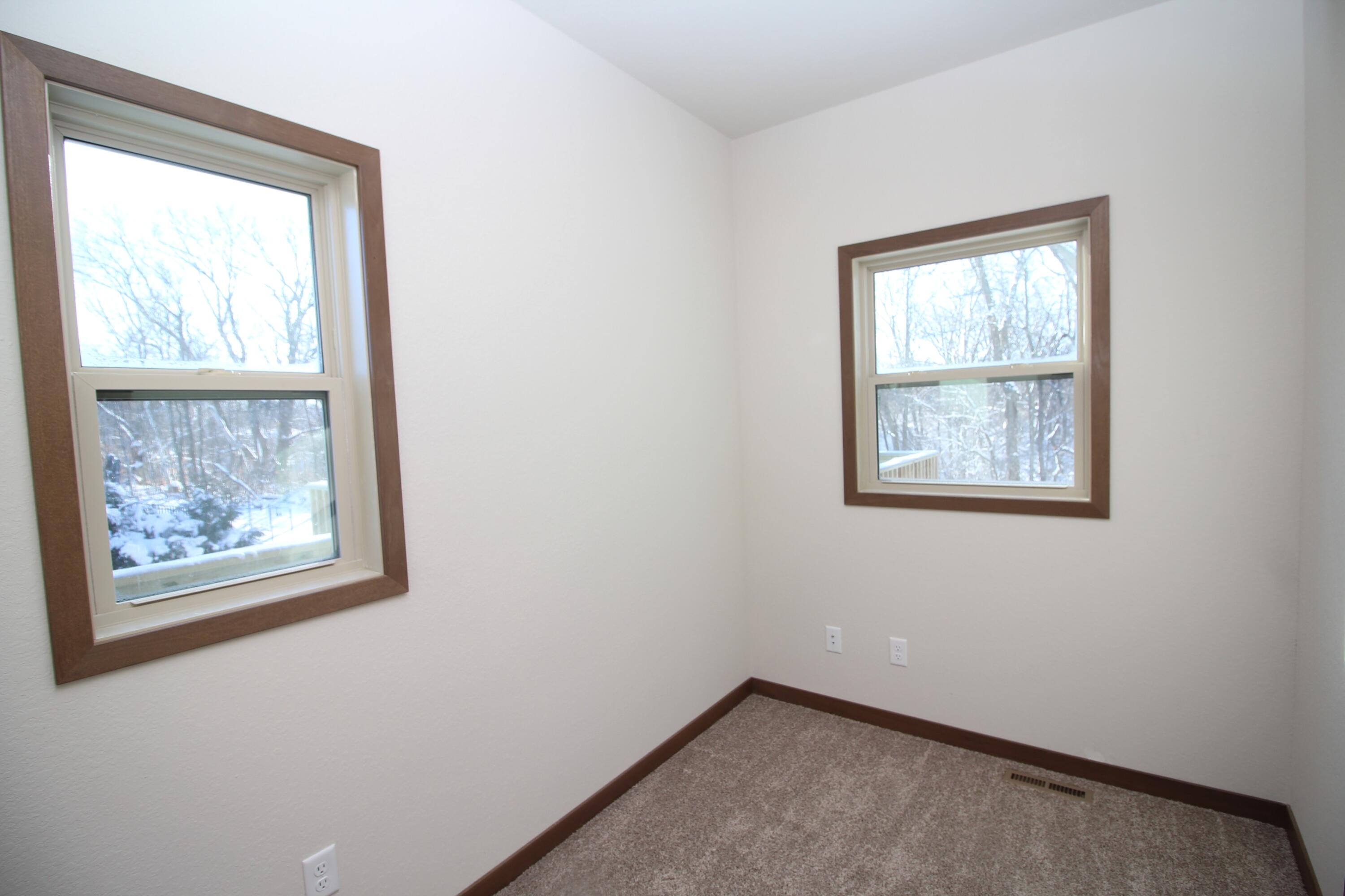 725 Brookview Court Caledonia, WI 53402 - Photo 23 of 29 Pocket office