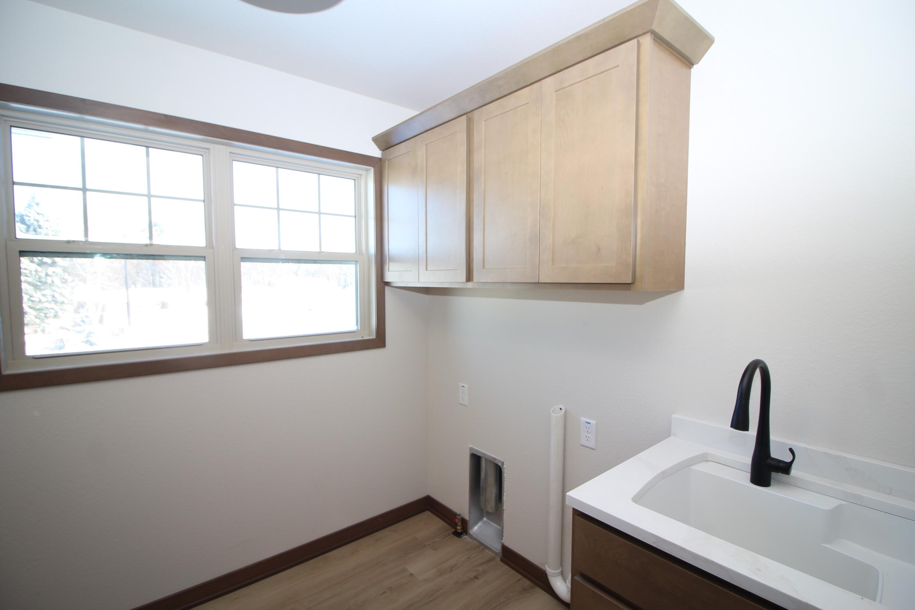 725 Brookview Court Caledonia, WI 53402 - Photo 25 of 29 IMG_89811_inPixio