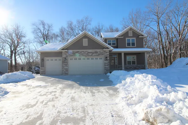 $683,900 | 725 Brookview Court, Caledonia, WI 53402