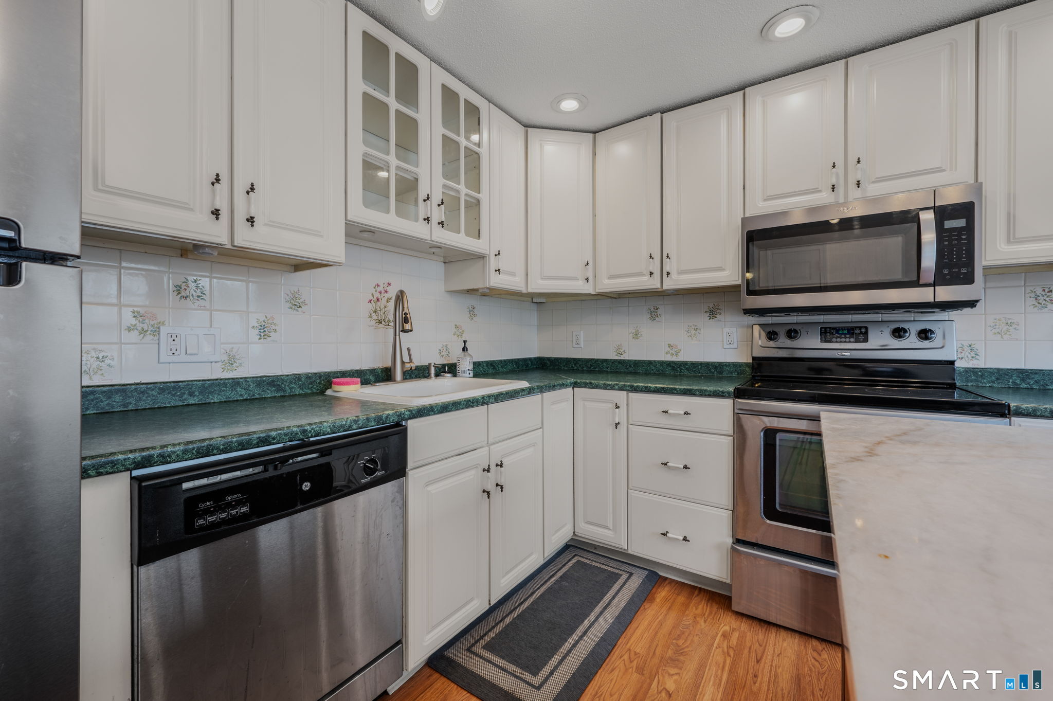 335 Judson Avenue Groton, CT 06355 - Photo 14 of 40
