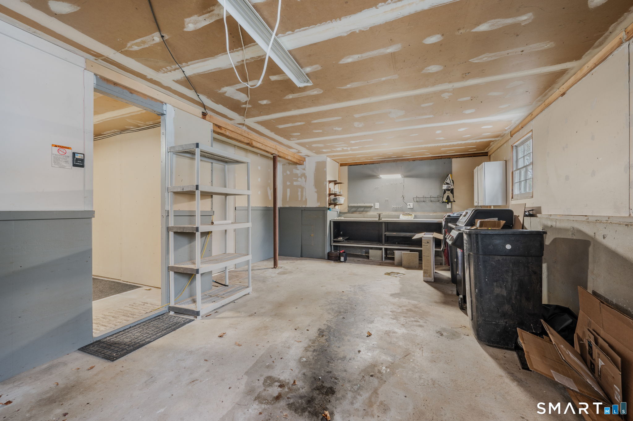 335 Judson Avenue Groton, CT 06355 - Photo 30 of 40