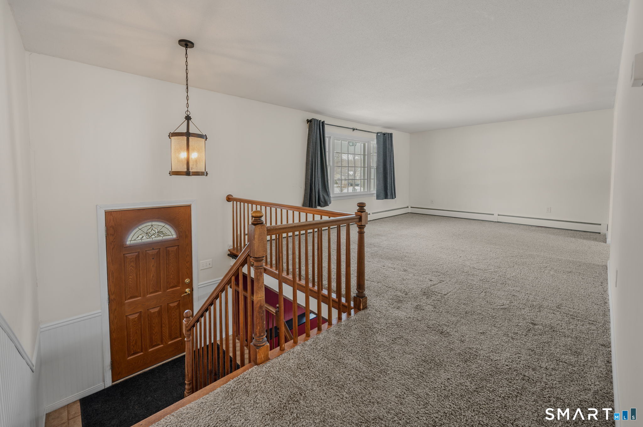335 Judson Avenue Groton, CT 06355 - Photo 4 of 40