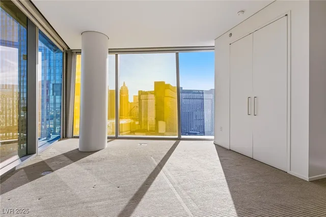 $3,300 | 3726 South Las Vegas Boulevard, Unit 2008, Las Vegas, NV 89158