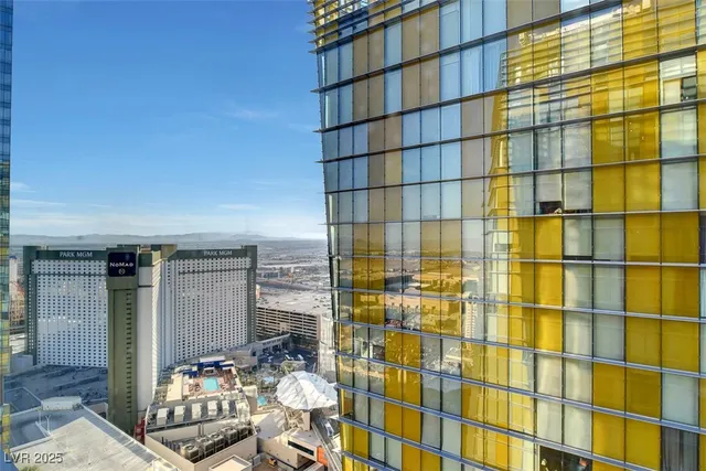 $3,300 | 3726 South Las Vegas Boulevard, Unit 2008, Las Vegas, NV 89158