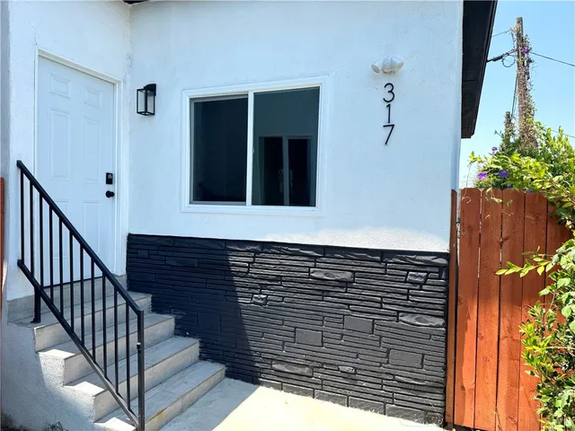 $3,208 | 315 North Alvarado Street, Los Angeles, CA 90026